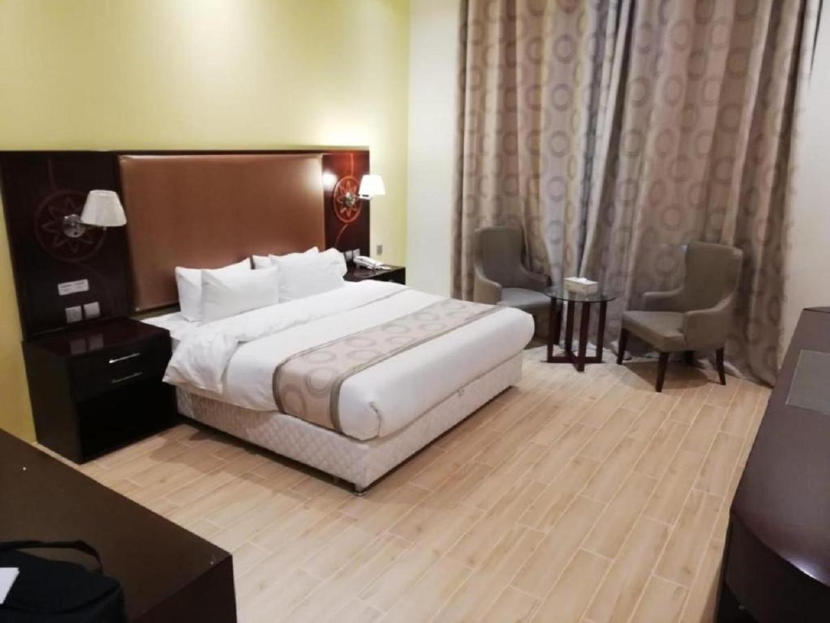 Al Liwan Suites Rawdat Al Khail Doha Buitenkant foto